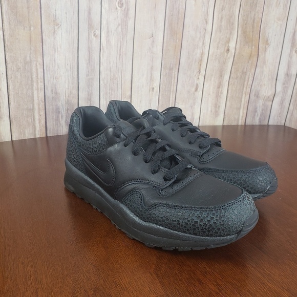New Nike Air Safari Qs - Picture 4 of 8